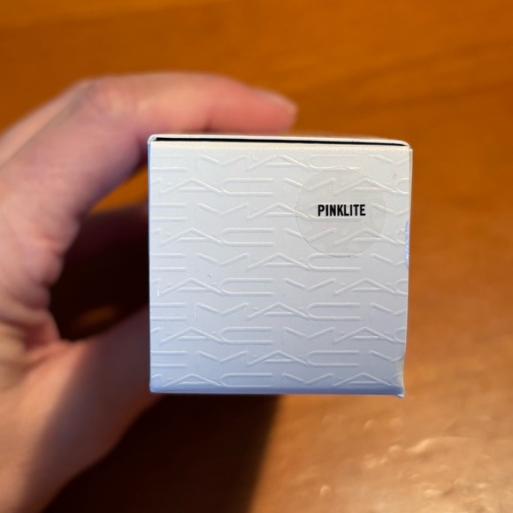 MAC Strobe Cream Pinklite - Picture 5 of 16